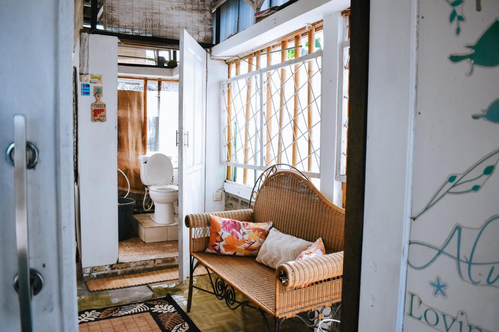 Imah Seuri By Kaya Rooms Tutugan Exterior photo