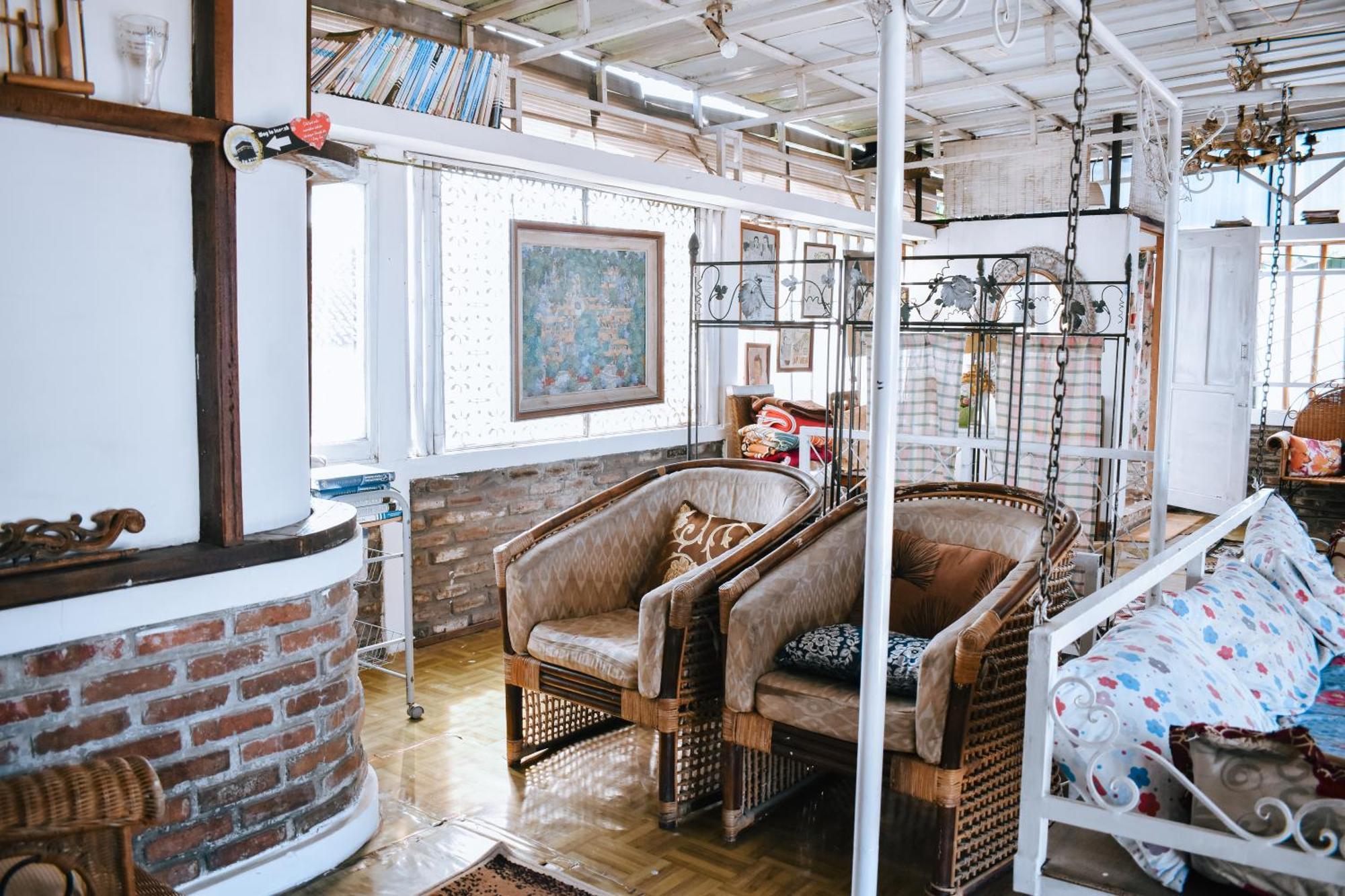 Imah Seuri By Kaya Rooms Tutugan Exterior photo